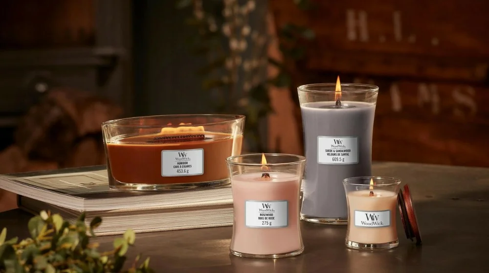 WoodWick: Ognisko w świecy